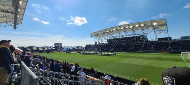 天天盈球APP-美国大联盟也开赛了 揭幕战近2万人球场几乎坐满